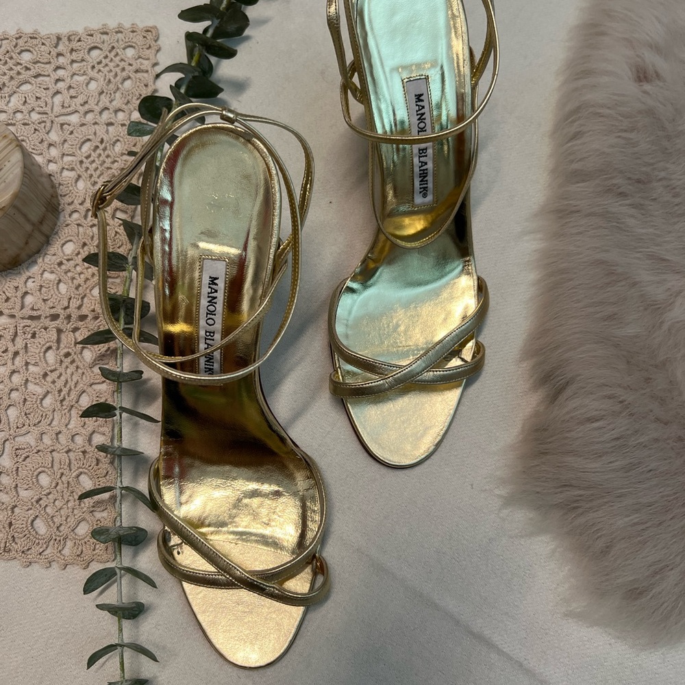 Lightly worn gold strap Manolo Blahnik shoes 10 1/2. (40.5)